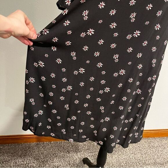 Floral cold shoulder short sleeve loose fit dress - Picture 6 of 13